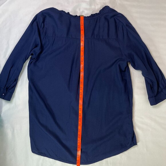 Annabelle 3/4 Sleeve Blouse Size XL Navy Textured Fabric Ruffle Neck Button Down - Picture 6 of 10